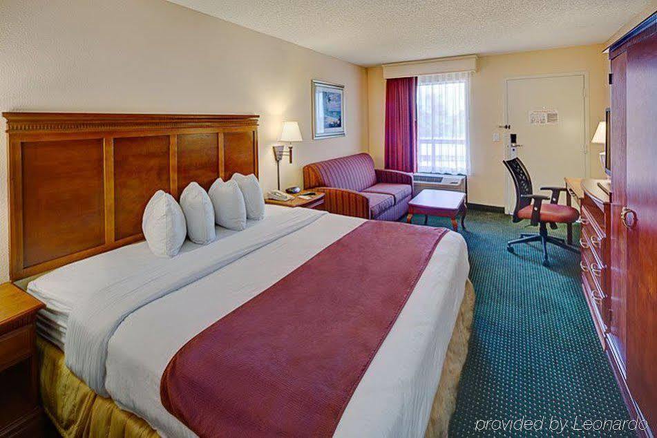 Quality Inn Palm Beach International Airport Вест-Палм-Біч Екстер'єр фото